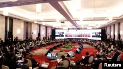 2019年8月2日,美国国务卿蓬佩奥和东盟外长在泰国曼谷参加第二十六届东盟区域论坛。