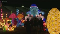 ကမ္ဘာတလွှား ခရစ္စမတ်မီးအလှများ ကမ္ဘာတလွှား ခရစ္စမတ်မီးအလှများ