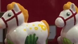 Người Hoa ở Los Angeles đi hội chợ đón Tết nguyên đán Người Hoa ở Los Angeles đi hội chợ đón Tết nguyên đán