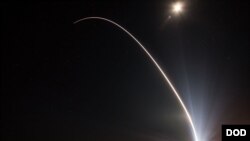 美国空军2016年12月07日发射一颗军事卫星 (美国国防部照片)