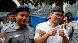 Reuters သတင်းထောက် ၂ ဦး လက်ကိုင်ဖုန်း တရားလိုပြအထောက်အထား စစ်မှန်မှု မေးခွန်းထုတ်ခံရ Reuters သတင်းထောက် ၂ ဦး လက်ကိုင်ဖုန်း တရားလိုပြအထောက်အထား စစ်မှန်မှု မေးခွန်းထုတ်ခံရ