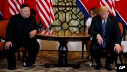 美国总统特朗普和朝鲜领导人金正恩在越南河内举行美朝第二次峰会。(2019年2月28日)