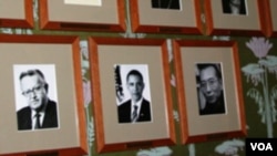 刘晓波做为诺贝尔奖得主的正式黑白照片已挂在诺委会墙上(美国之音王南拍摄)