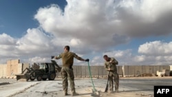 资料照片:伊拉克联军阿萨德空军基地遭到伊朗的导弹袭击(2020年1月13日)