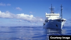 隶属于美国海军的科学研究船汤普森号(R/V Thomas G. Thompson)是美国海军提供给华盛顿大学作为科学研究所用的船(华盛顿大学图片)