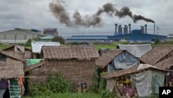 ရန်ကုန်အပြင်ဘက်၊ လှိုင်သာယာစက်မှုဇုံက ကျူးကျော်တဲများ။ (အောက်တိုဘာ ၁၀၊ ၂၀၁၅)