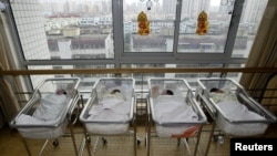 中国上海一家医院的新生儿房间。(资料照片)