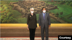 美国副国务卿谢尔曼(Wendy Sherman)2021年6月1日在金边会见柬埔寨首相洪森(照片来自美国驻金边大使馆)
