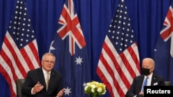 澳大利亚总理莫里森(Scott Morrison, 左)在纽约与美国总统拜登会谈(路透社)