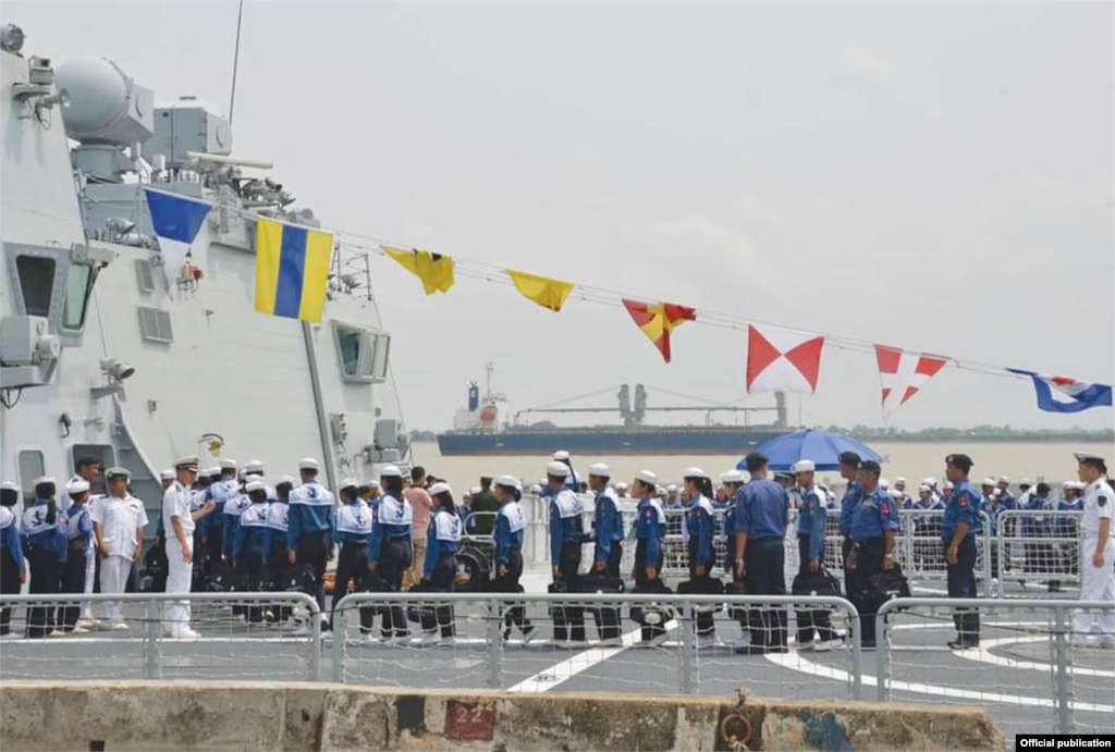 中国海军军舰访问缅甸(2017年5月20日),将和缅甸海军举行联合演习。