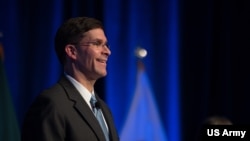 美国陆军部长埃斯珀(Mark Esper) (美国陆军照片2019年5月7日)
