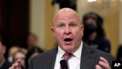 前白宫国家安全顾问麦克马斯特(H.R.McMaster)2023年2月就中国威胁议题在国会作证。(美联社)