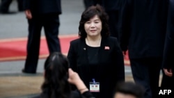 2019年3月1日，朝鲜第一副外相崔善熙出席在河内欢迎朝鲜领导人金正恩的欢迎仪式。