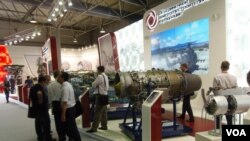 莫斯科国防武器出口展上的战机引擎。(美国之音白桦拍摄)