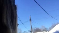 Pam dan keluarga asuhnya bereksperimen dengan suhu dingin ekstrem. Pam dan keluarga asuhnya bereksperimen dengan suhu dingin ekstrem.