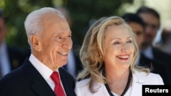 Ngoại trưởng Mỹ và Tổng thống Israel tại Jerusalem, ngày 16/7/2012