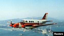 日本自卫队发布的照片显示其TC-90训练飞机(2015年7月8日)