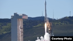 美军一颗侦察卫星2017年3月1日发射升空 (美国空军照片)