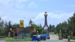 ኣብ ናይ 12 ክፍሊመልቀቂ ፈተና ዝለዓለ ውፅኢት ምስ ዘምፅኡ ተምሃሮ ቃላሚኖ  ኣብ ናይ 12 ክፍሊመልቀቂ ፈተና ዝለዓለ ውፅኢት ምስ ዘምፅኡ ተምሃሮ ቃላሚኖ