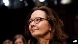 吉娜·哈斯佩尔参加参议院情报委员会的提名确认听证会。(2018年5月9日)